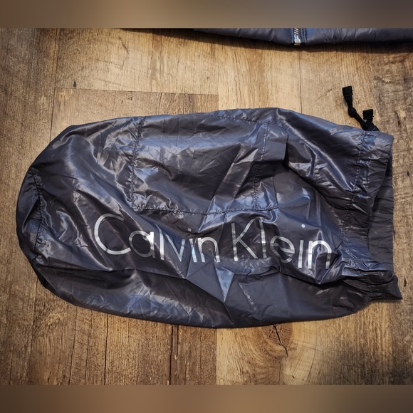 Calvin Klien Packable Down Jacket - Picture 6 of 9